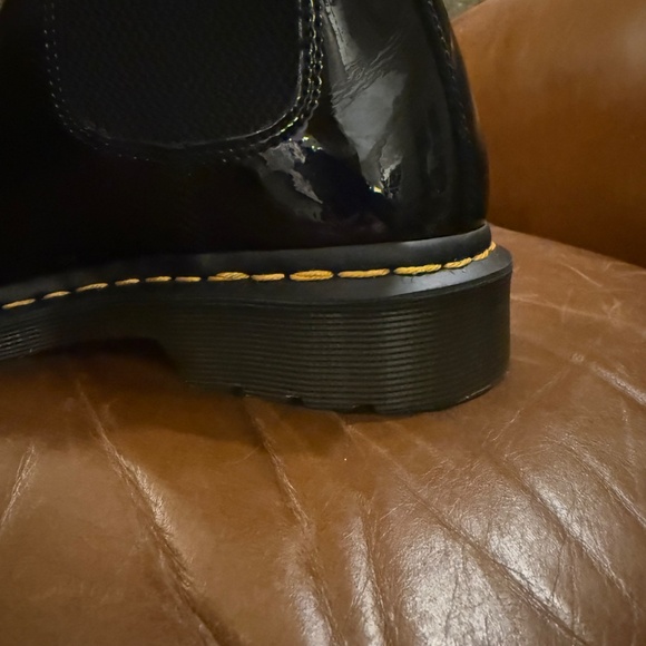 Dr. Martens Black Patent Chelsea boot Size 8 - Picture 9 of 12